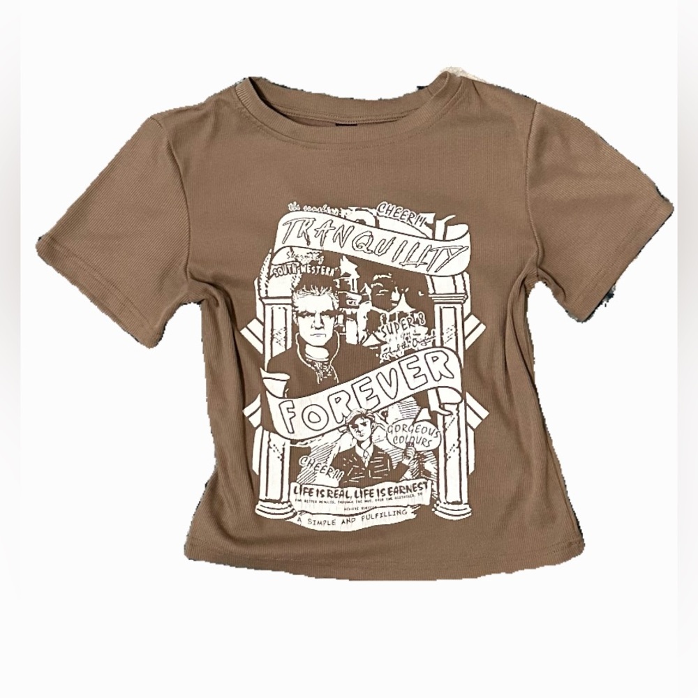 Brown cropped tee